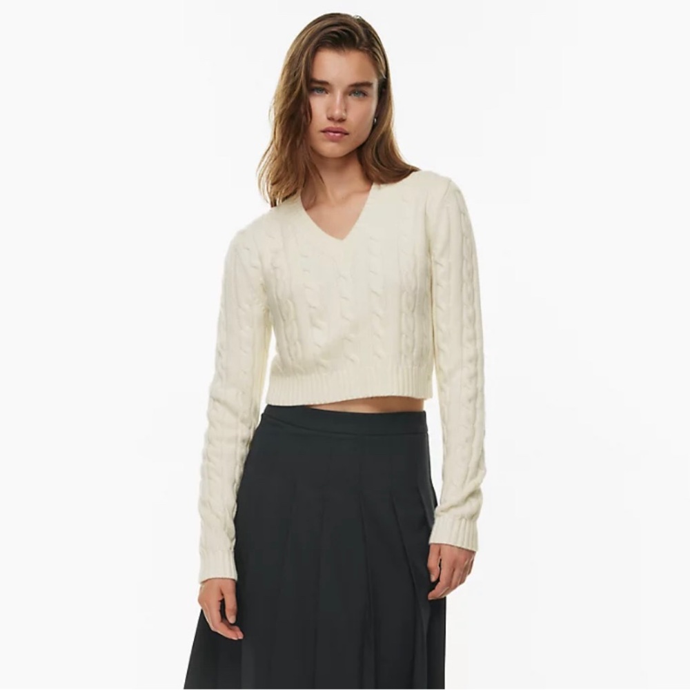 Aritzia Sunday Best Cropped V-Neck Cable-knit Sweater